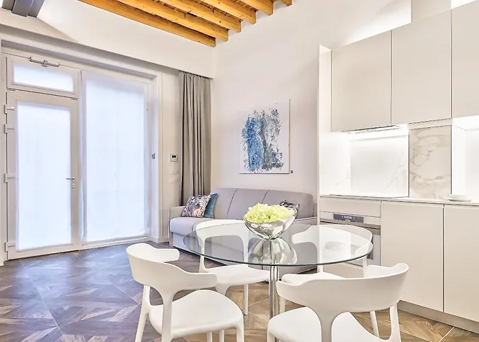 Apartment Modern Art In Florenz