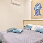 Modern Art In Διαμέρισμα *