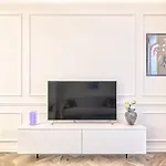 Modern Art In Διαμέρισμα *